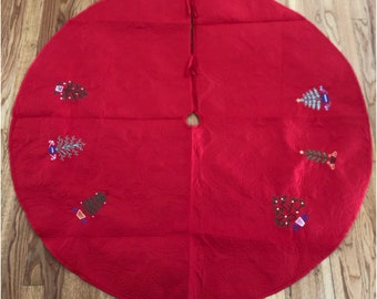 Christmas Tree Skirt, Quilted Tree Skirt, Tree Skirt, Embroidered Tree Skirt, Holiday Tree Skirt, Xmas Tree Skirt