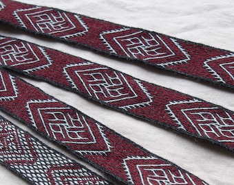 Tablet woven belt, card woven belt, dragonhead viking, viking belt, medieval belt, Brettchenborte, tablet weaving, tablet weave, pattern D40