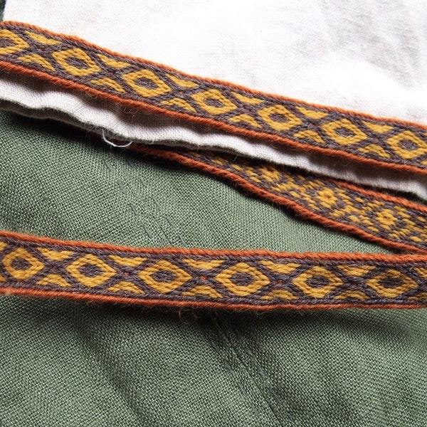 Tablet woven woolen trim, length to choose, tablet weaving, card woven, woven braid, Borte Wikinger, reenactment, Viking dress, A05a