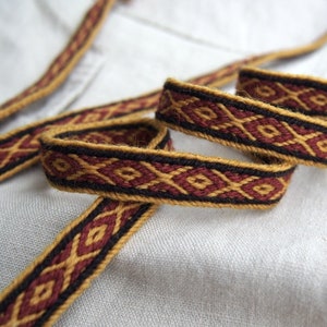 Tablet woven band, woolen viking trim, based on archaeological find from Iceland, tablet weaving, tablet weave, woven braid, brettchenborte, image 1