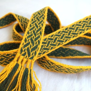 Birka Tablet Woven Wool Belt: Viking Reenactment Costume, pattwen C05