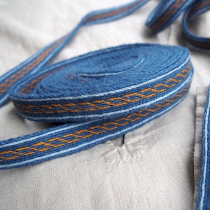 Tablet woven trim, Oseberg inspired, woolen viking trim, tablet weaving, tablet weave, card woven, woven braid, Brettchenborte, A01