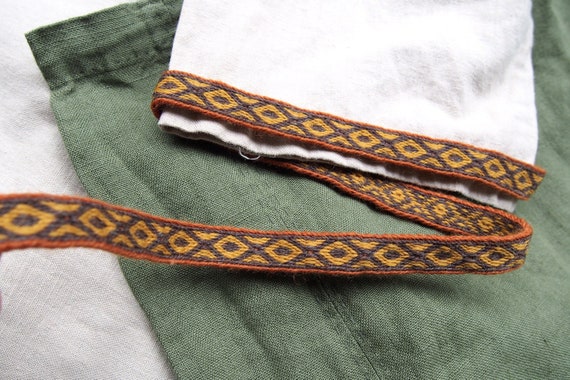 Tablet woven woolen trim, length to choose, tablet weaving, card woven, woven braid, Borte Wikinger, reenactment, Viking dress, A05a