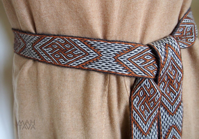 Tablet woven belt, card woven belt, dragonhead motif, viking belt, medieval belt, Brettchenborte, tablet weaving, tablet weave, pattern D40 image 4