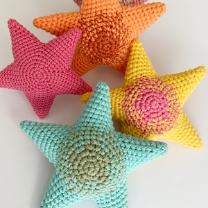 Ombre Star Amigurumi Pattern