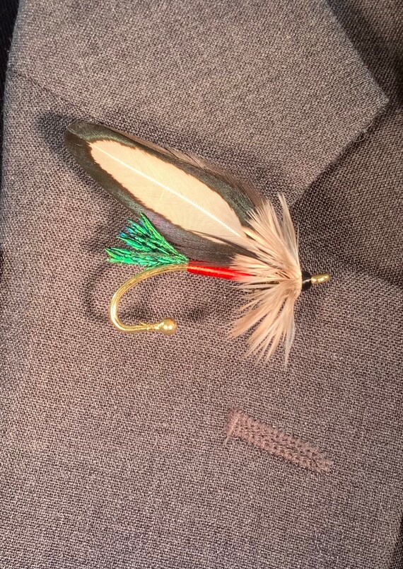 Fly Fishing Fly Lapel Pin/ Boutonnière Spruce Streamer -  Israel