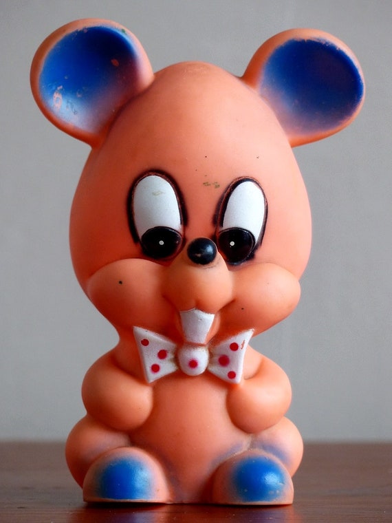 rubber pig toy