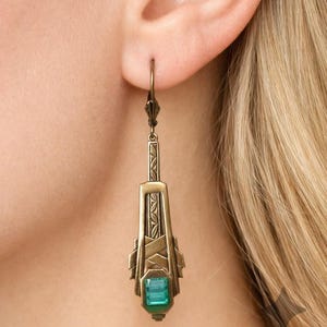 ART DÉCO EMERALD earrings made of bronze-colored brass with green original vintage glass stones (2336) image 1