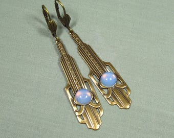 Moonlight earrings 1920 in bronze-colored brass with white opal glass cabochon in Art Deco style (2215)