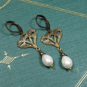 Earrings ART NOUVEAU PEARLS Pearl earrings in Art Nouveau style (1944)