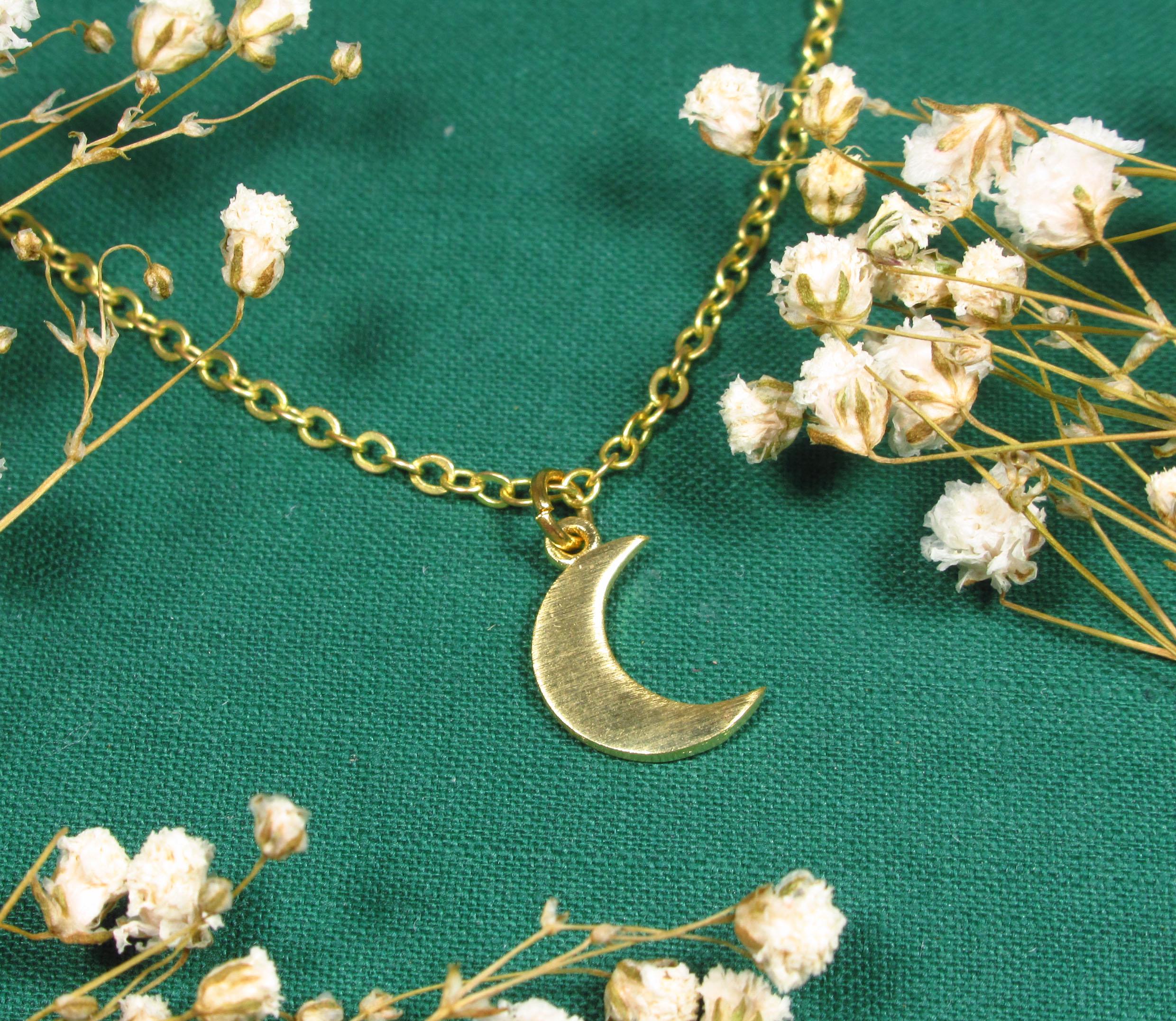 Necklace SMALL CRESCENT celestial jewel (2194)