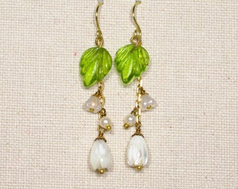 Earrings MARIENGLÖCKCHEN Lily of the valley earrings green white mother of pearl