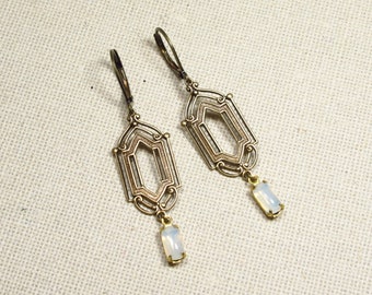 Earrings MONA Art Deco style brass bronze vintage style Miss Fisher, opal glass white opal glass stone vintage original 1920s Germany