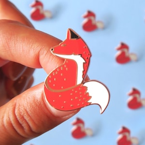 Spilla rossa fox enamel, spilla smalto Anime Needle Minder, spille smalto duro, Distintivo spilla Wildlife, spilla Fox lapel carina