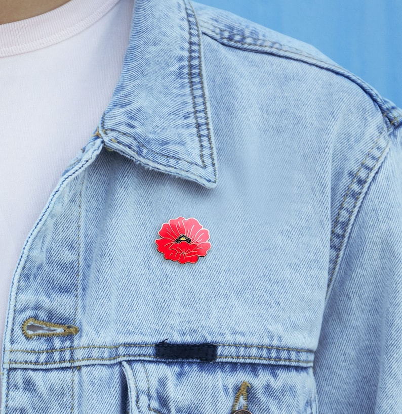 Red Poppy Pin, Floral Hard enamel pin, Poppy brooch, Poppy Jewelry, Floral enamel pin image 3