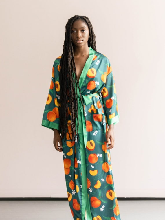 Peach Robe: Fruit Peaches Bohemian Kimono Bridesmaid Bridal Party Long  Vegan Silk Robe Unisex Gifts Cool Design Sustainable Festival - Etsy
