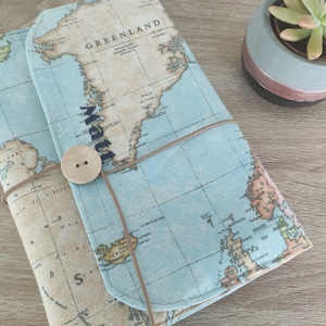 World Map Padded Book Sleeve, Adjustable book sleeve World Map Book Sleeve, Personalised Booksleeve, Adjustable book cover World Map