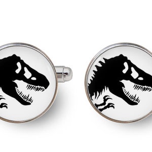 Jurassic Park,jurassic World,jurassic dinosaur,dinosaur,dinosaurs,Jurassic cufflinks,jurassic,t rex cufflinks,tyrannosaurus with gift box image 1