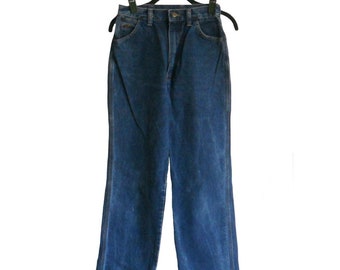 Vintage Denim Jeans Wrangler's High Waist Straight Leg Style and Medium Wash - Juniors Size 11 - Made in the USA