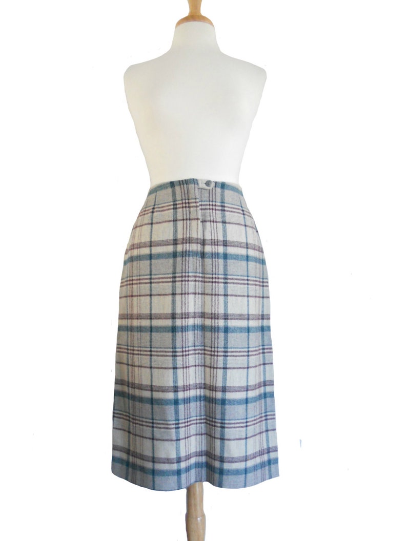 Size 16 Fully Lined L Vintage Pencil Skirt Plaid Ivory Teal and Purple John Meyer Button Closure and Midi Length