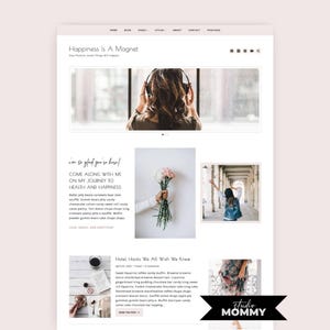 Może przedstawiać: Projekt strony internetowej z jasnoróżowym tłem. Strona internetowa zawiera tekst "Happiness is A Magnet" i "studio MOMMY". Obrazy obejmują osobę w słuchawkach, bukiet kwiatów i osobę z podniesionymi ramionami.