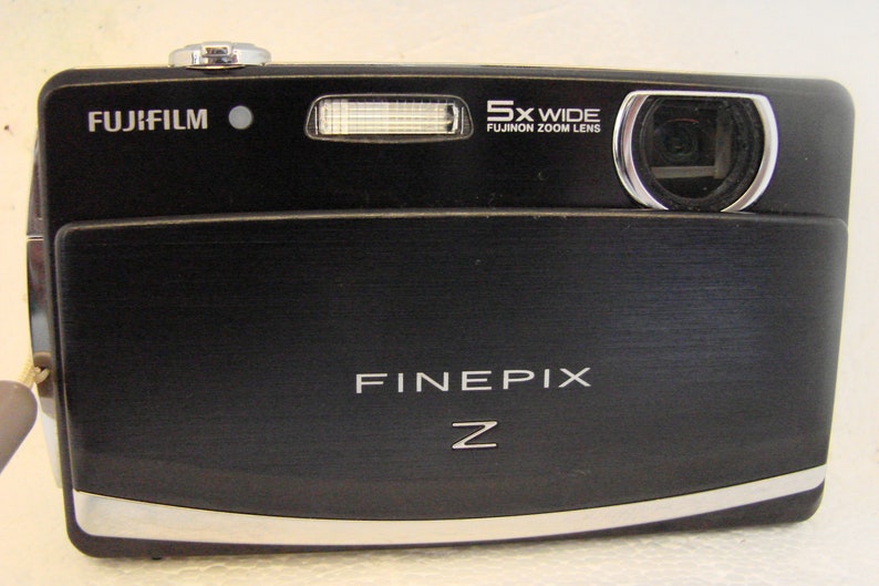 Clean Finepix Z Z90 Digital Camera Plus Fuji Battery Charger Bc 45b Etsy