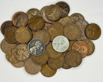 Lot of 50 Wheat Pennies Coin Roll Random Dates 1910s to 1950s