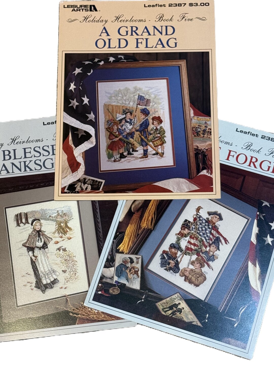 Choice of Leisure Arts Holiday Heirlooms Cross Stitch Charts Leaflets ...