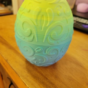 3D printed Dragon egg with dragon keychain