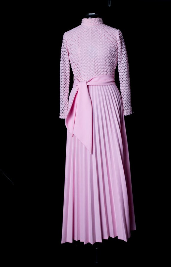 Pink Pleated 1960's Dress - image 2