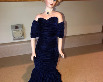 Princess Diana Porcelain Doll, Blue Ball Gown, Pearl Necklace, Collectible Diana Standing Porcelain Doll - Etsy Princess Diana Porcelain Doll, Blue Ball Gown, Pearl Necklace, Collectible Diana Standing Porcelain Doll - Etsy