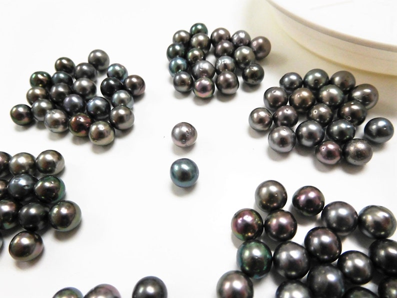 7-8mm Dark Round/Semi-Round Loose Tahitian Pearl image 4