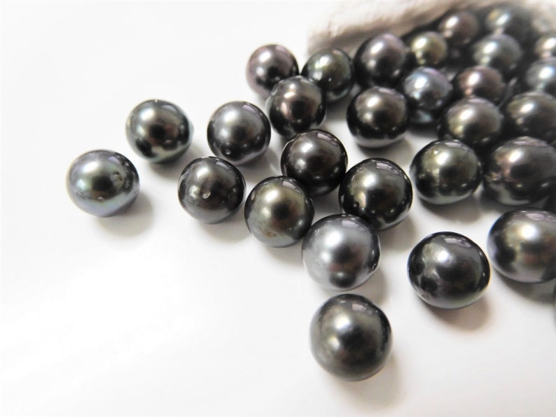 7-8mm Dark Round/Semi-Round Loose Tahitian Pearl image 1