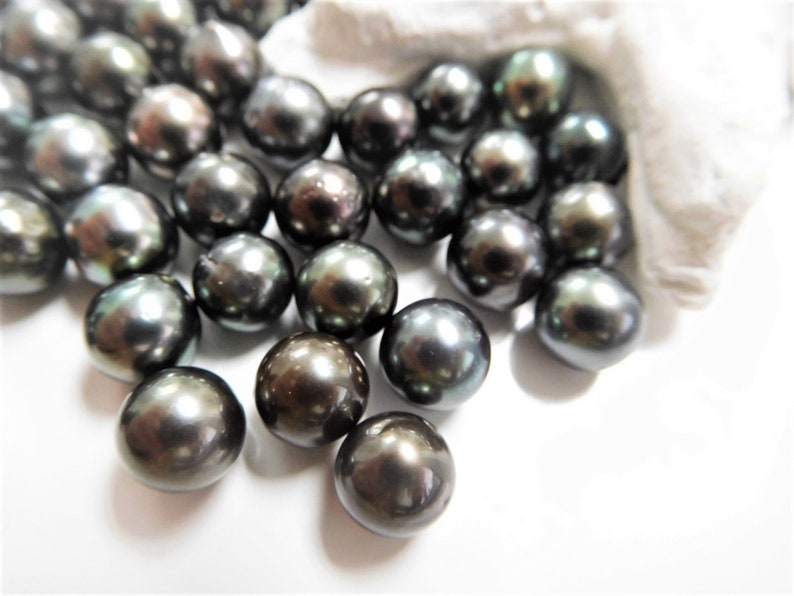 7-8mm Dark Round/Semi-Round Loose Tahitian Pearl image 5