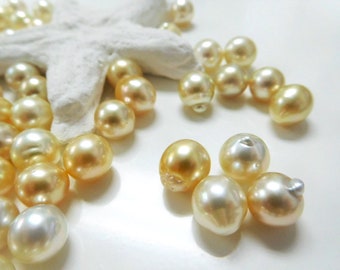 9-10mm Light and Medium Golden Circle-Drop/Baroque South Sea Loose Pearl