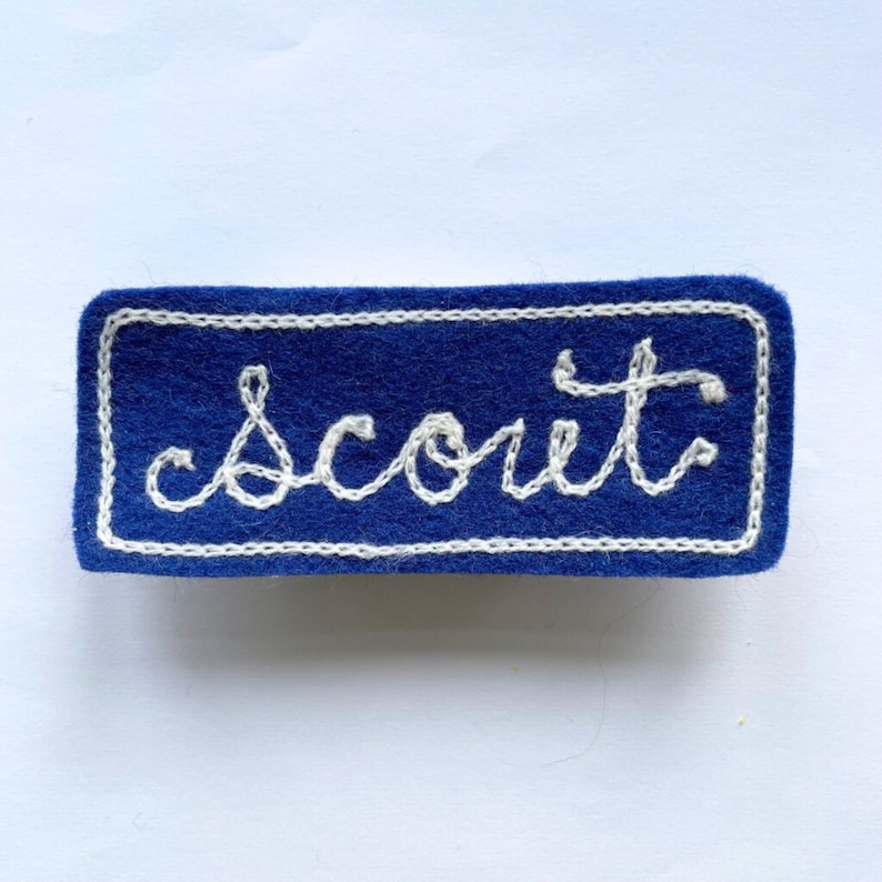 Custom Chain Stitch Name Patch, Wool Felt Name Badge, Chain Stitch Embroidery imperial blue/white