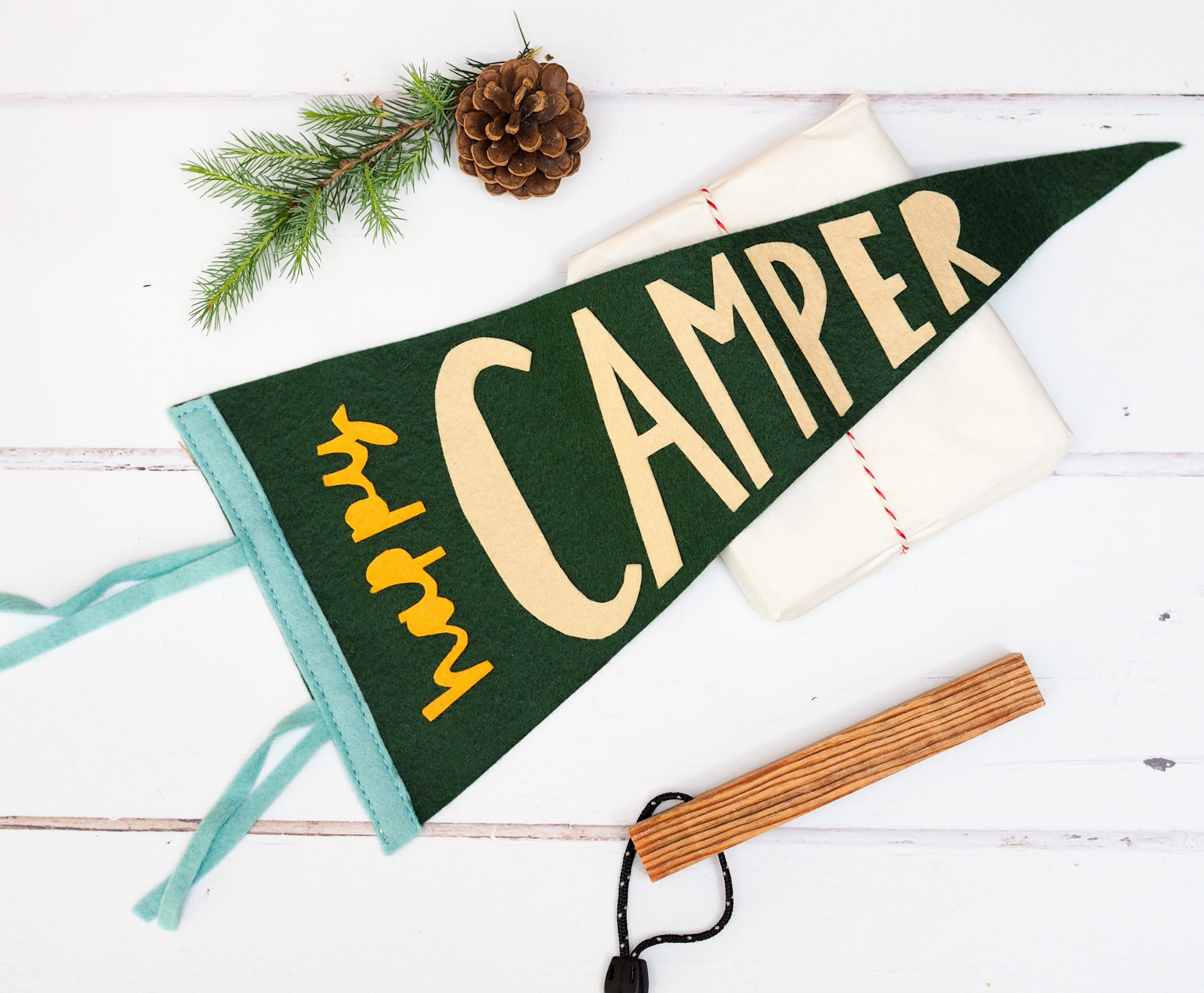 Happy Camper Pennant Flag, Cadeau de Camping, Décoration Chambre Pour Enfants