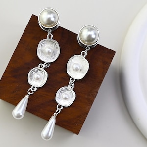 Silver Pearl Ear Gauges with Textured Discs and Teardrop Dangle ,2g ,0g ,00g ,1/2, 9/16 , 5/8 ,Wedding Ear Plugs