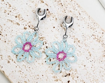 Pendientes colgantes de margaritas de colores con cuentas, medidores/tapones para los oídos, tapones ocultos, excelente joyería para usar en vacaciones (2 g-30 mm)