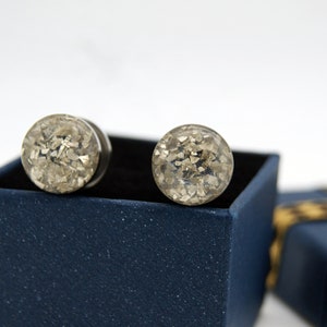 Silver Crushed Glass Plugs Gauges / 16g, 10g, 8g, 6g, 4g, 2g, 0g, 00g, 7/16, 1/2, 9/16, 5/8, 11/16, 3/4, 7/8, 1 in / Glass Plugs