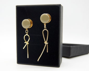 Elegant Knot Dangle Plugs /8g ,6g ,4g ,2g ,0g ,00g ,1/2, 9/16 , 5/8 ,11/16 ,3/4 ,1 inch Earrings Gauges