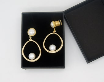 Pearl Wedding Ear Plugs,Tunnels for Gauges in Gold, size available in 6g,4g,2g,0g,00g,1/2inch,9/16inch