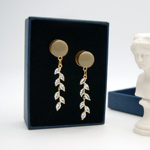 Crystal Dangle Plugs with Camel Color Based/ Piercing Gauges /8g ,6g ,4g ,2g ,0g ,00g ,1/2, 9/16 , 5/8 ,11/16 ,3/4 ,1 inch Diamond Gauges