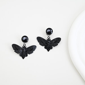 Gothic Black Moth Ear Gauges – Stainless Steel Gauges with Dark Winged Charm,Size Available from 8g up to 1 inch