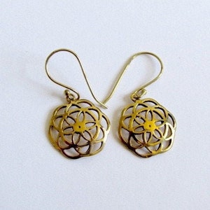 Piccoli orecchini Seme della vita in ottone, Orecchini fatti a mano, Orecchini yoga con ganci, Senza nichel, Gioielli indiani, Confezione regalo, Posta britannica gratuita BR20.6