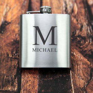 Personalisierter Edelstahl-Flachmann - Graviertes Monogramm Geschenk
