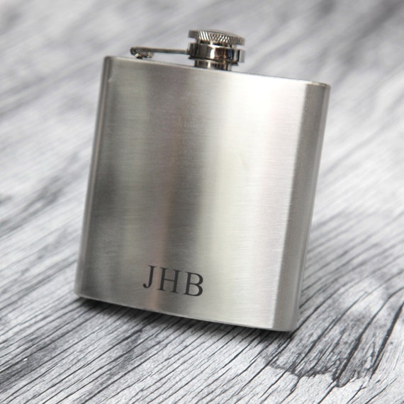 Personalised Engraved Hip Flask Personalized Engraved Hip Flask - Custom Gift For Wedding, Birthday, Christmas, Fathers Day & Special Occasions Hip Flask Delivery - Foto 11