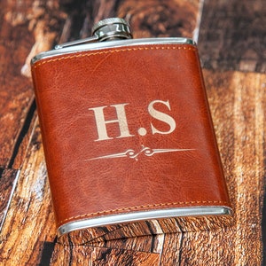 Groomsmen Engraved Leather Hip Flask, Personalized Wedding Party Favor Flask Gift, Customized Best Man 7oz Flask
