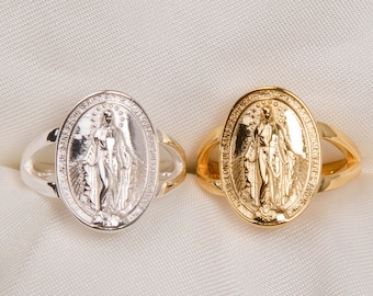 Sterling Silver Miraculous Medal Ring - silver Virgin Mary Ring - gold Sovereign ring - pinkie medal ring - bijoux religieux