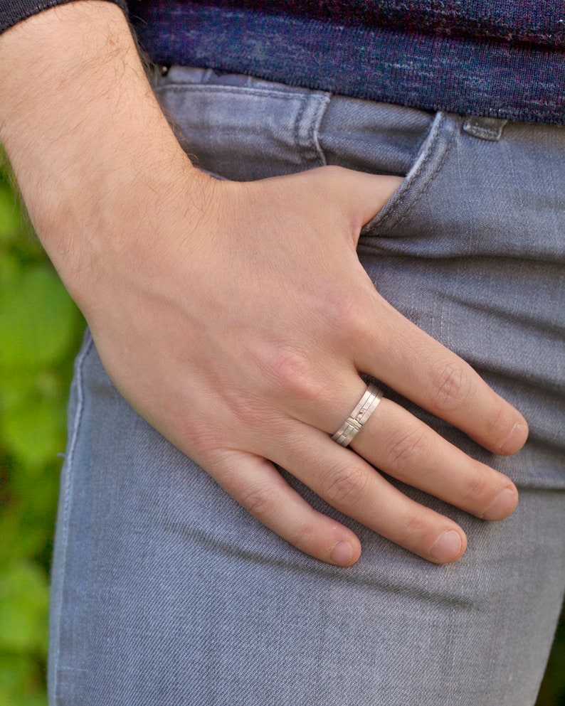 band ring stainless steel ring Contemporary stainless steel cross band ring cross ring Men/'s ring KE031